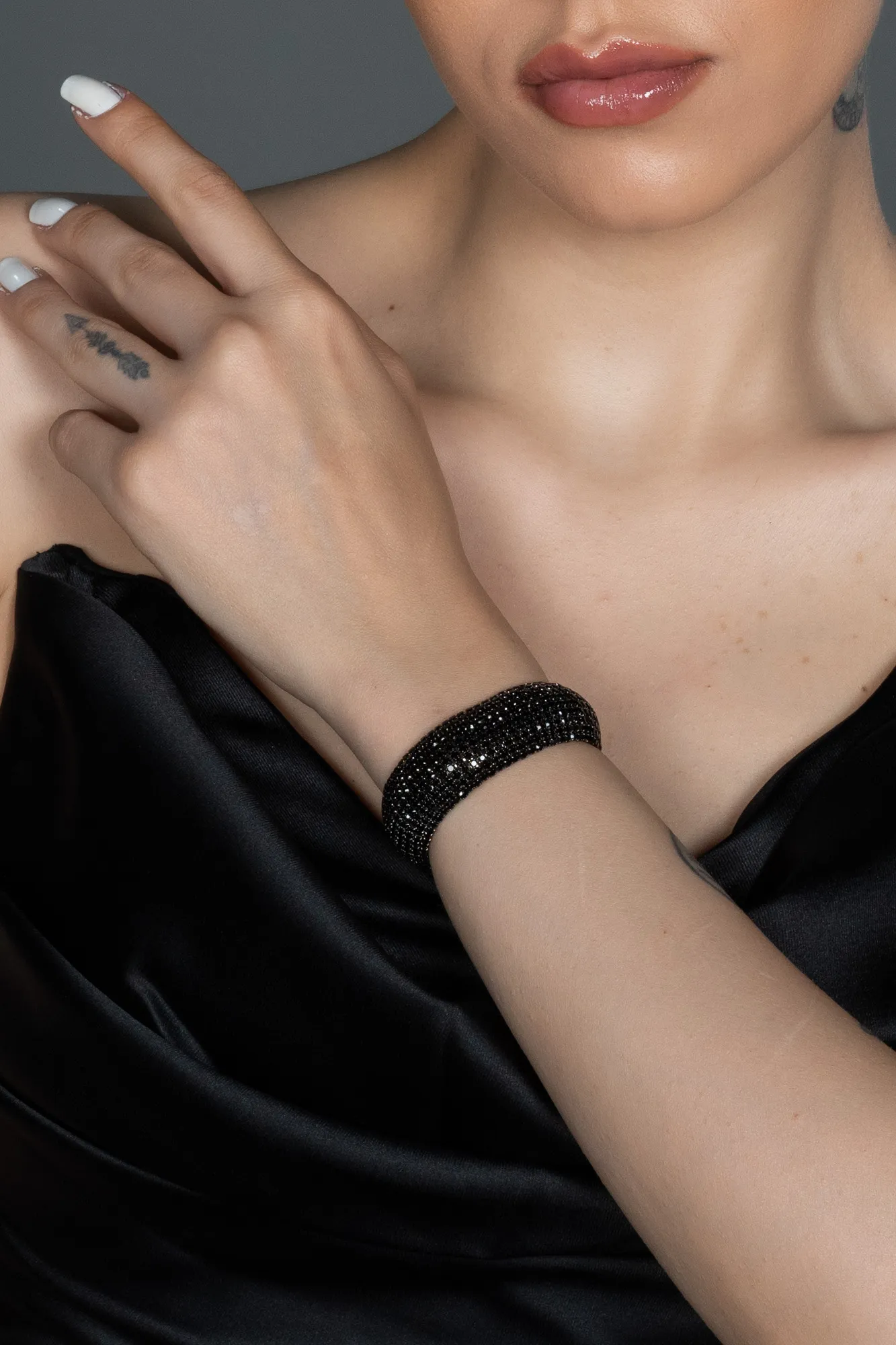Bracelet Noir UK576