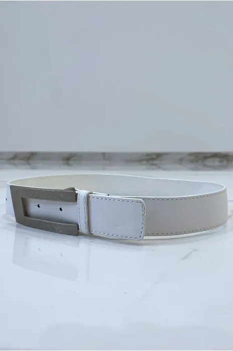 Ceinture blanche à boucle rectangulaire destroy