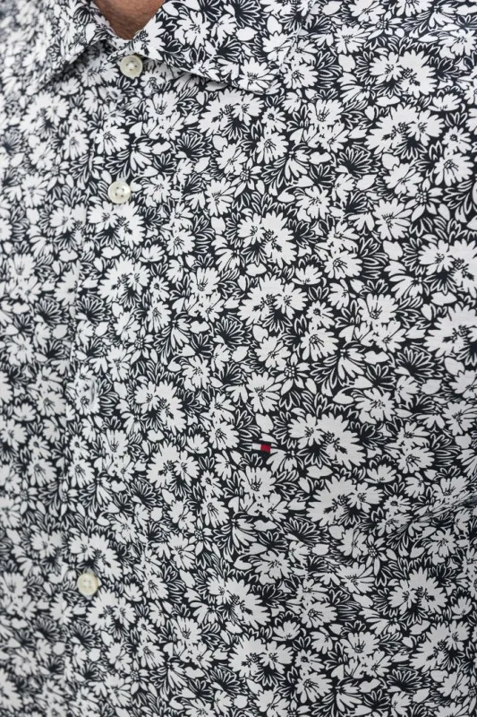 Chemise fleurie