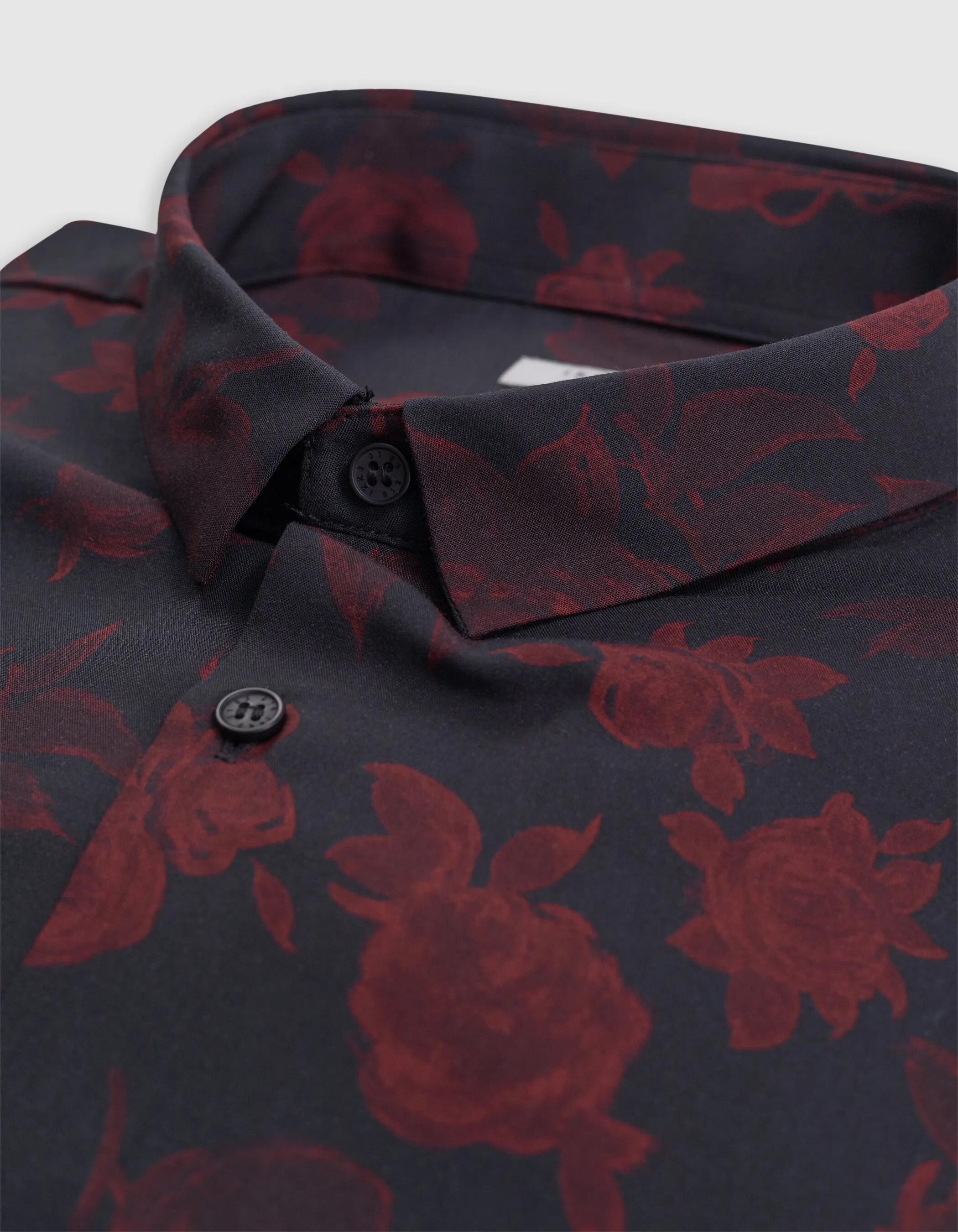 Chemise SLIM noire imprimé roses rouges Homme