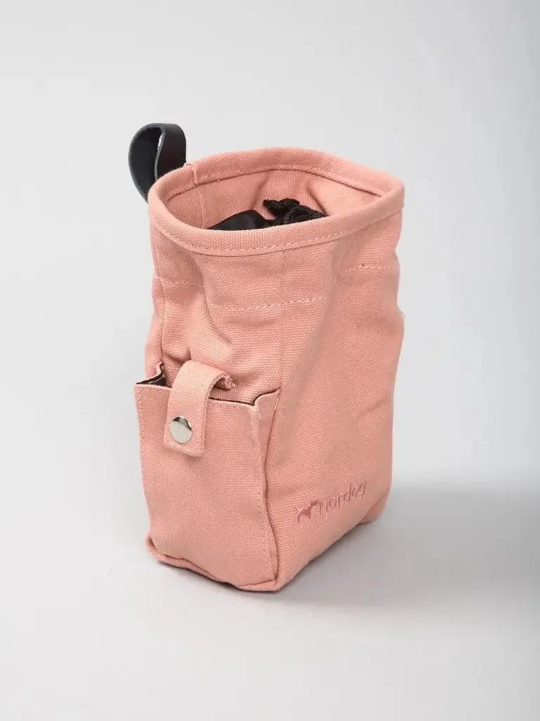 Pochette à friandises et à sacs à déjection