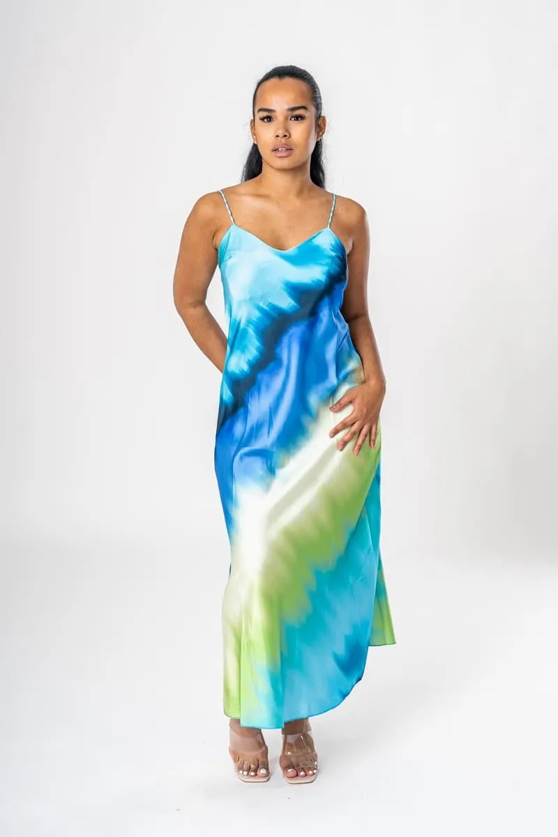 Robe longue satinée dégradé bleu