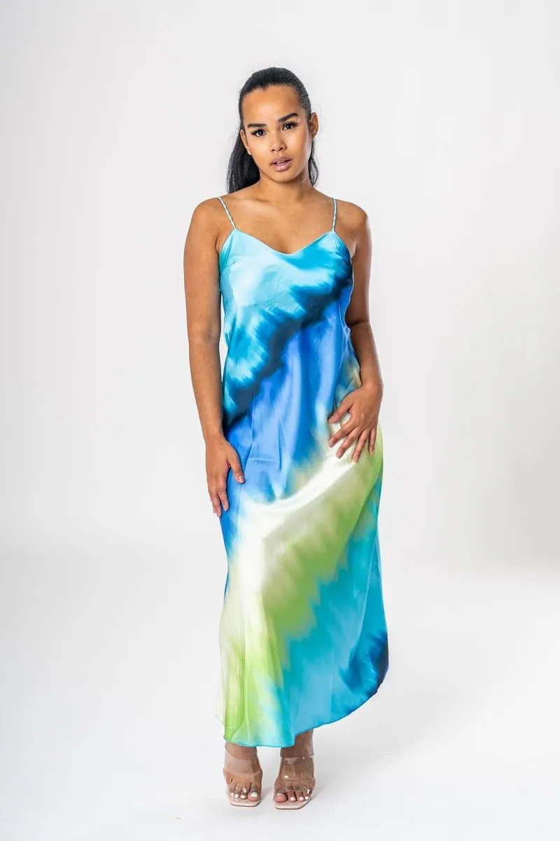 Robe longue satinée dégradé bleu