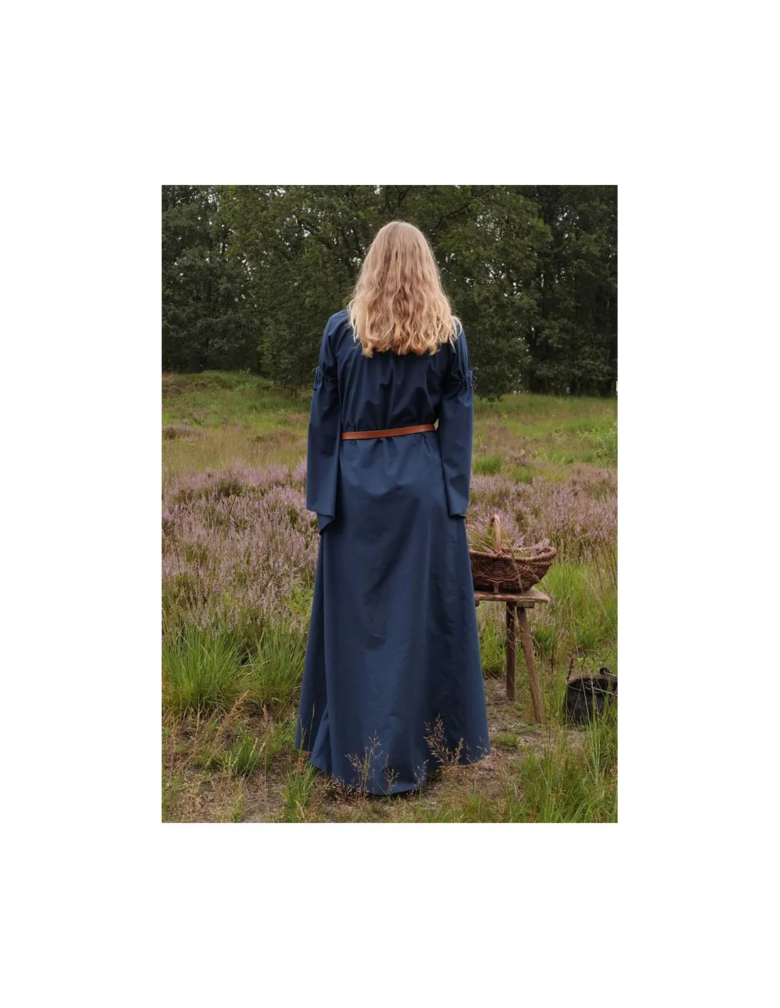 Robe médiévale femme Burglinde bleu manches trompette ⚔️ Boutique Épées