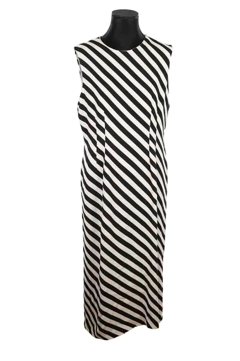 Robe noir