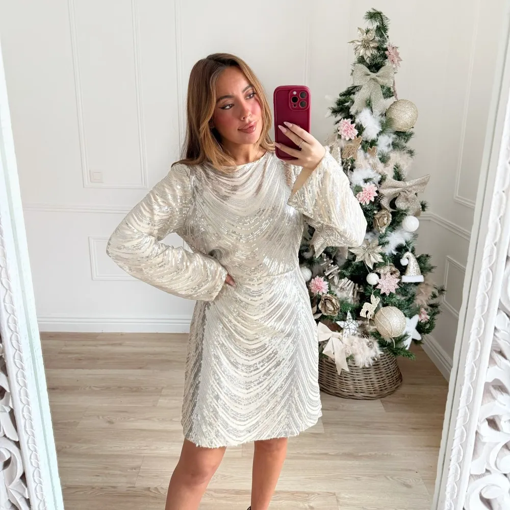 ROBE SEQUINS BEIGE NUDE MANCHES EVASÉES