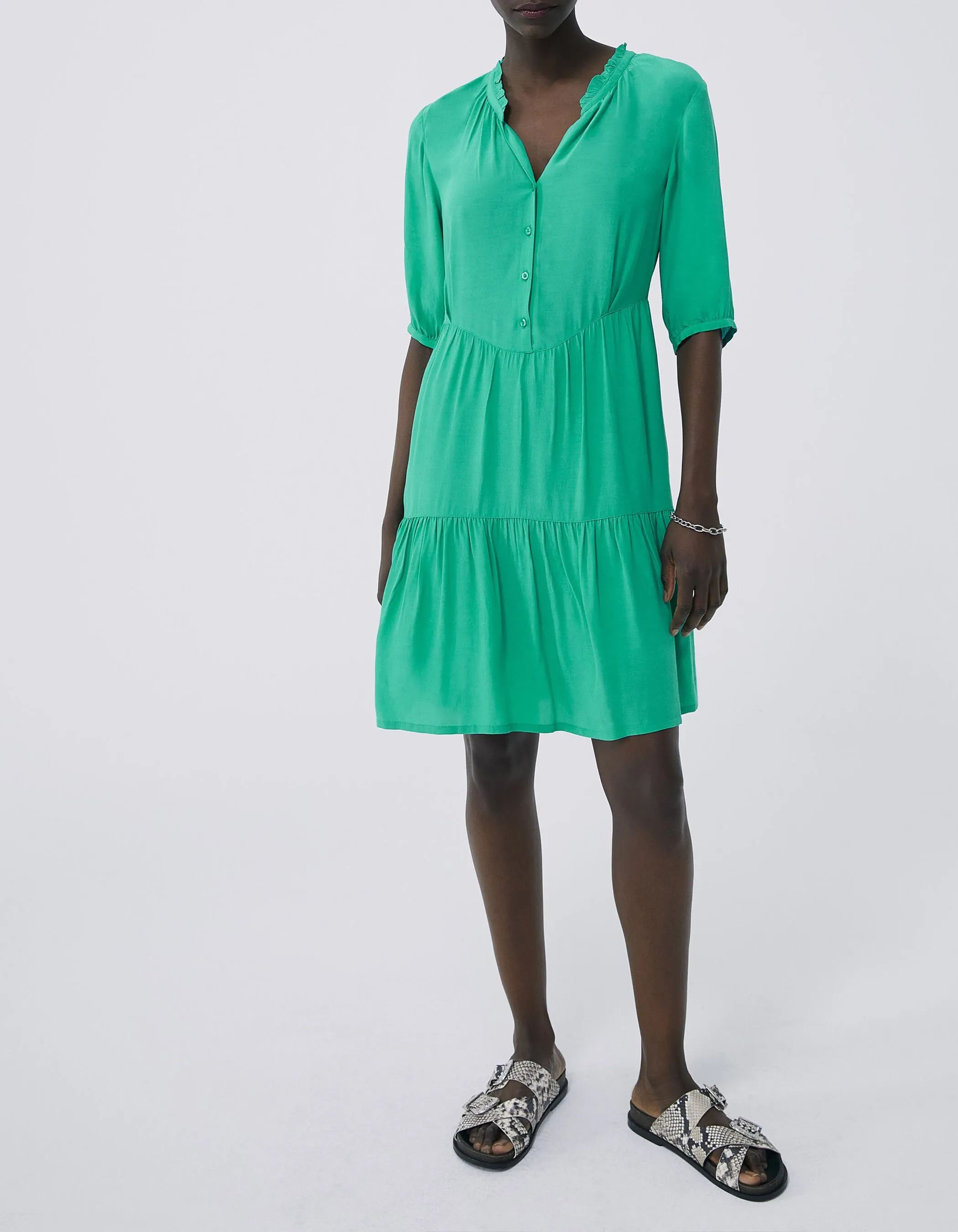 Robe verte encolure V à volant Femme